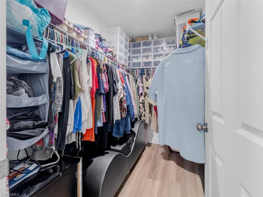 BANYAN VILLAGE - Residential