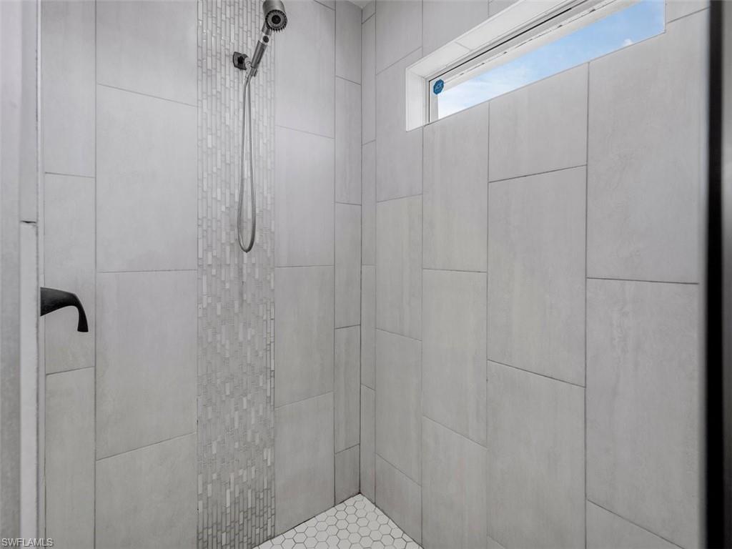 BANYAN VILLAGE - Residential