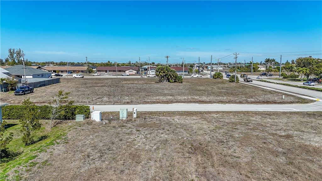 CAPE CORAL - Land