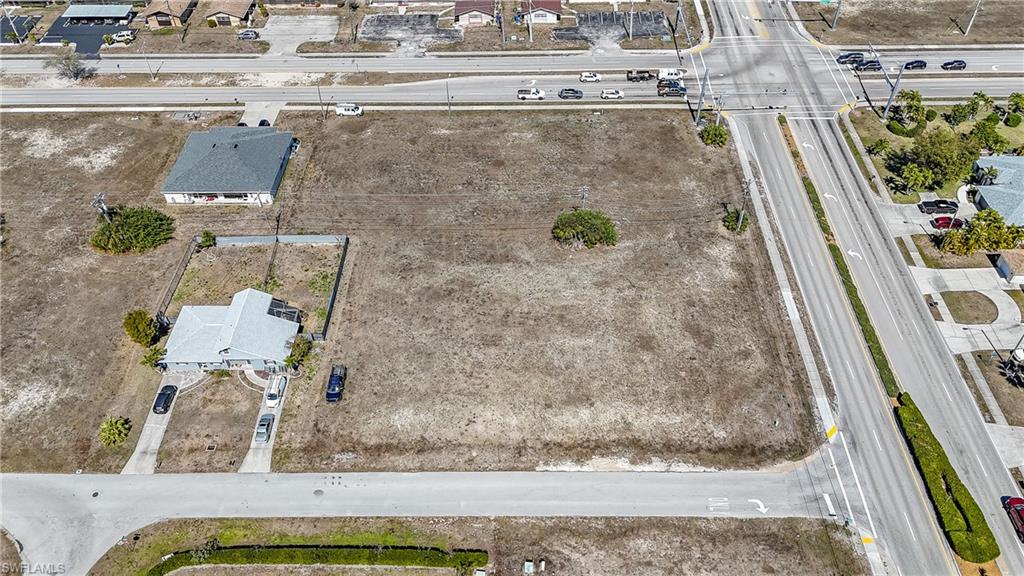 CAPE CORAL - Land