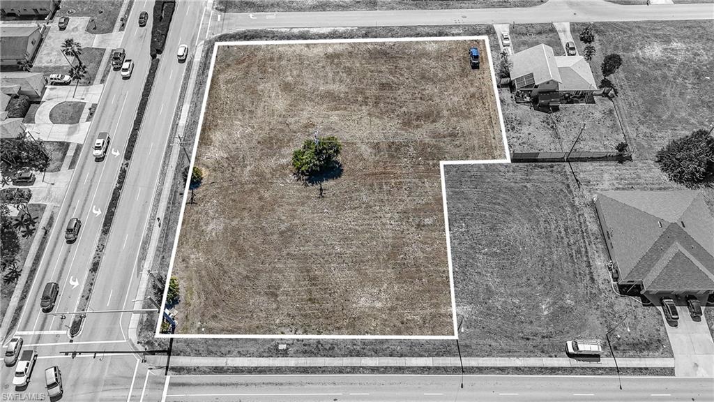 CAPE CORAL - Land