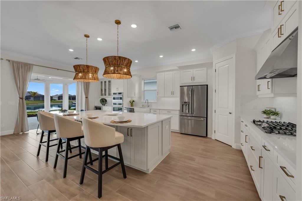 ESPLANADE LAKE CLUB - Residential