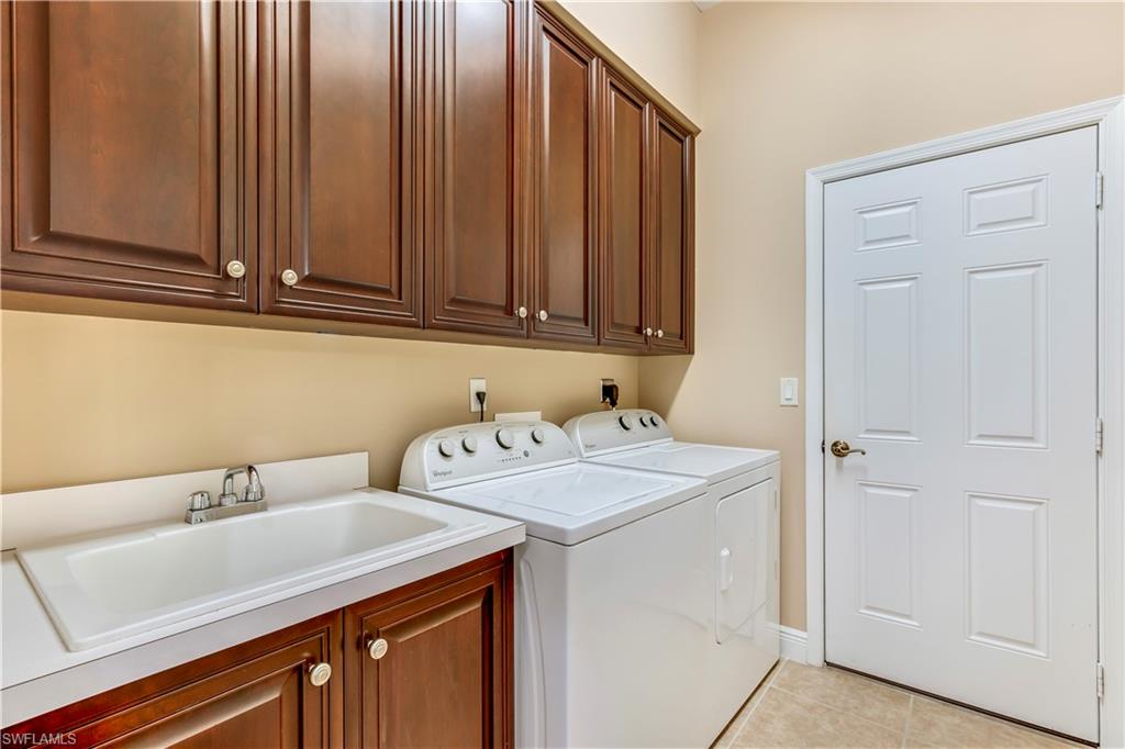 BELL TOWER PARK - Residential