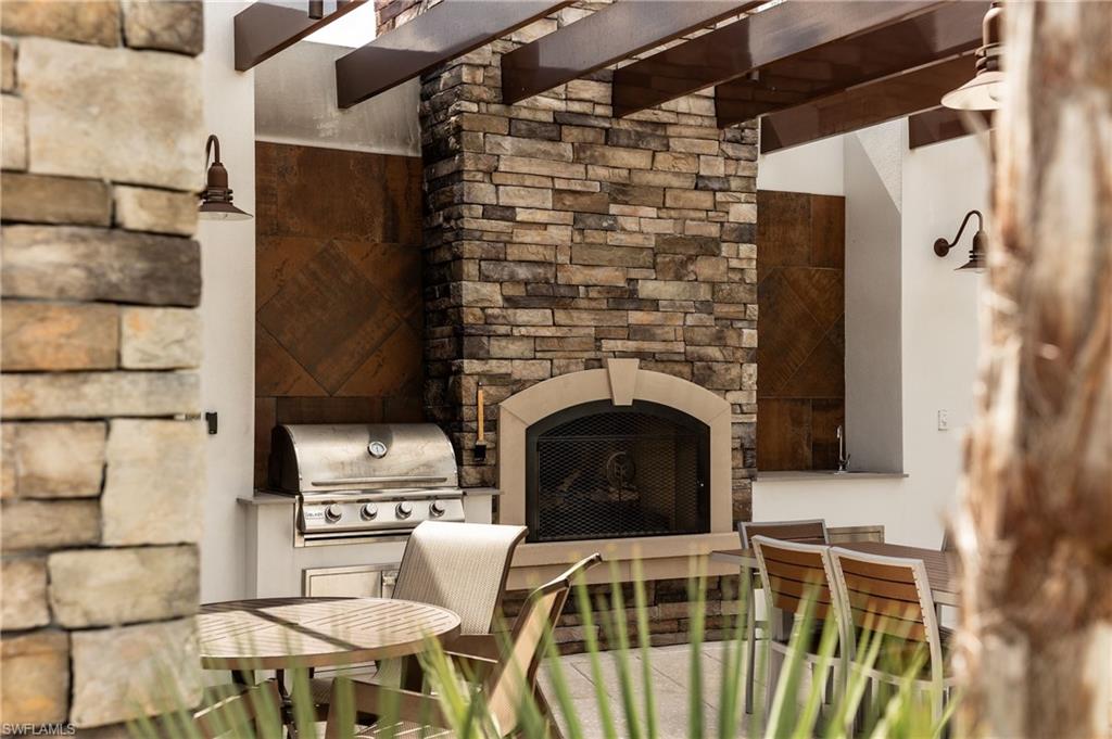 TRAILS EDGE - Residential Lease