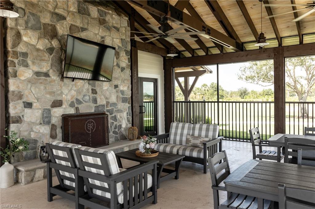 TRAILS EDGE - Residential Lease