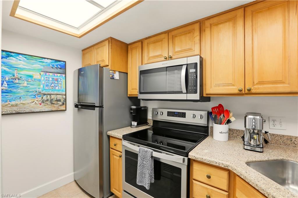 PARK SHORE RESORT - Residential