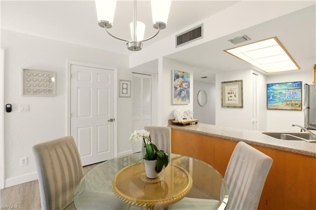 PARK SHORE RESORT - Residential