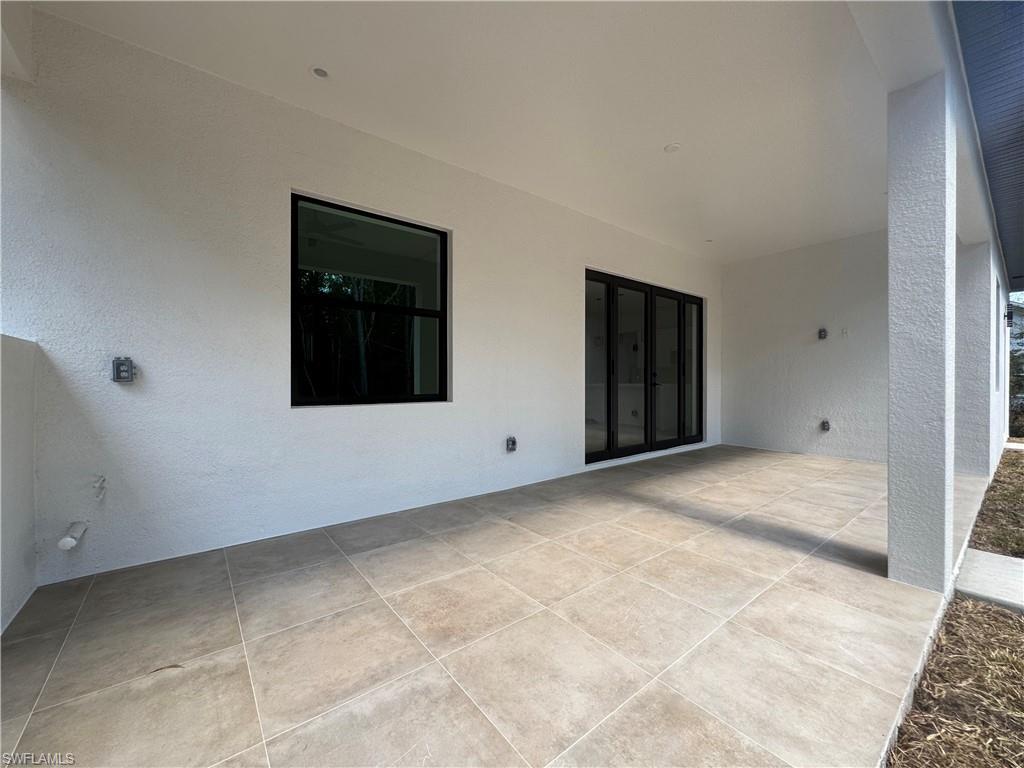 GOLDEN GATE ESTATES - Residential