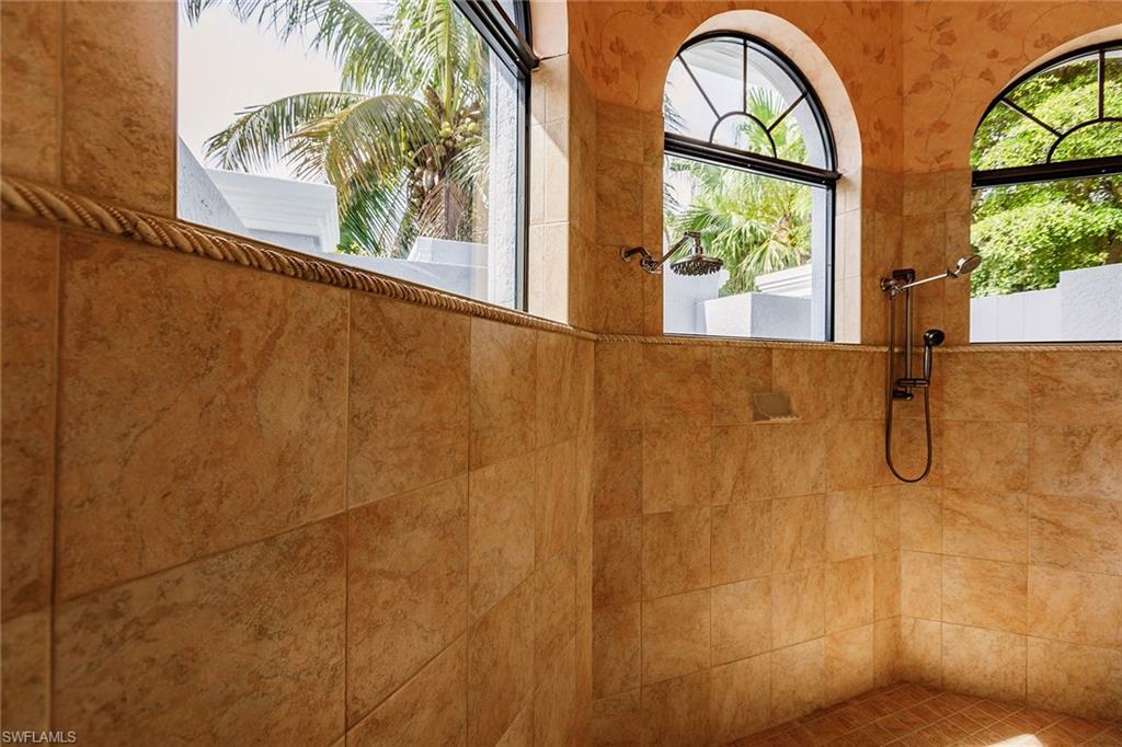 BANYAN COVE - Residential