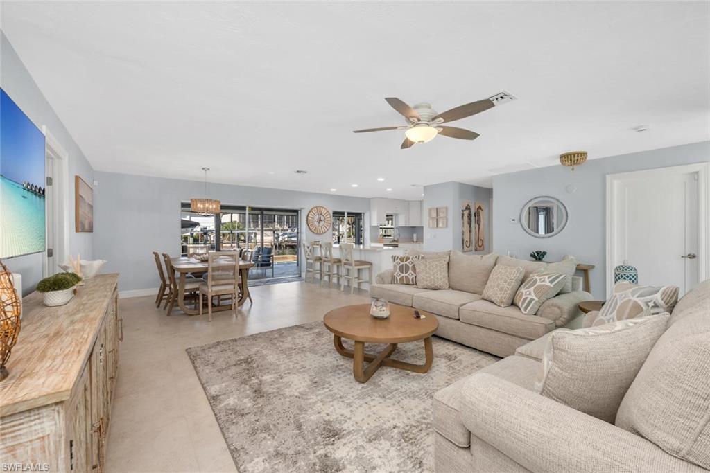 385 Willet AVE