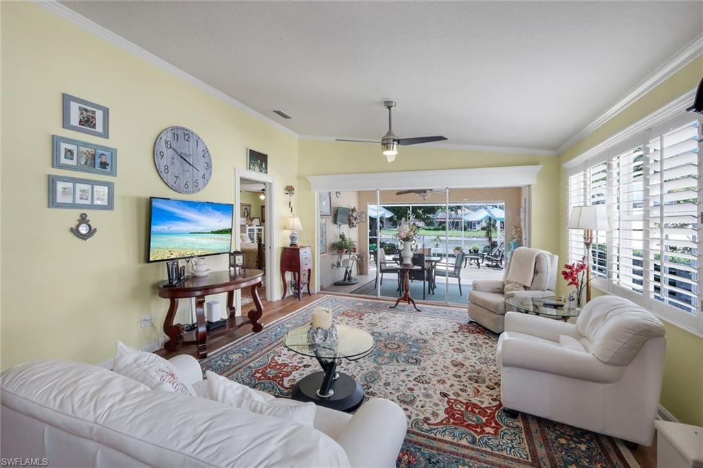 5425 Guadeloupe WAY