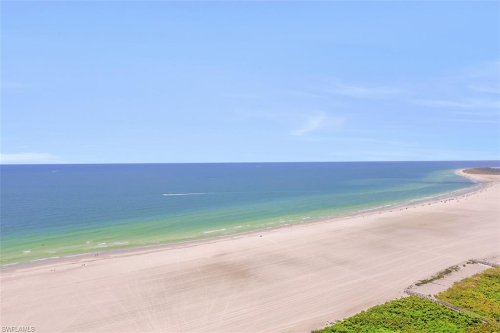 ROYAL SEAFARER - Residential