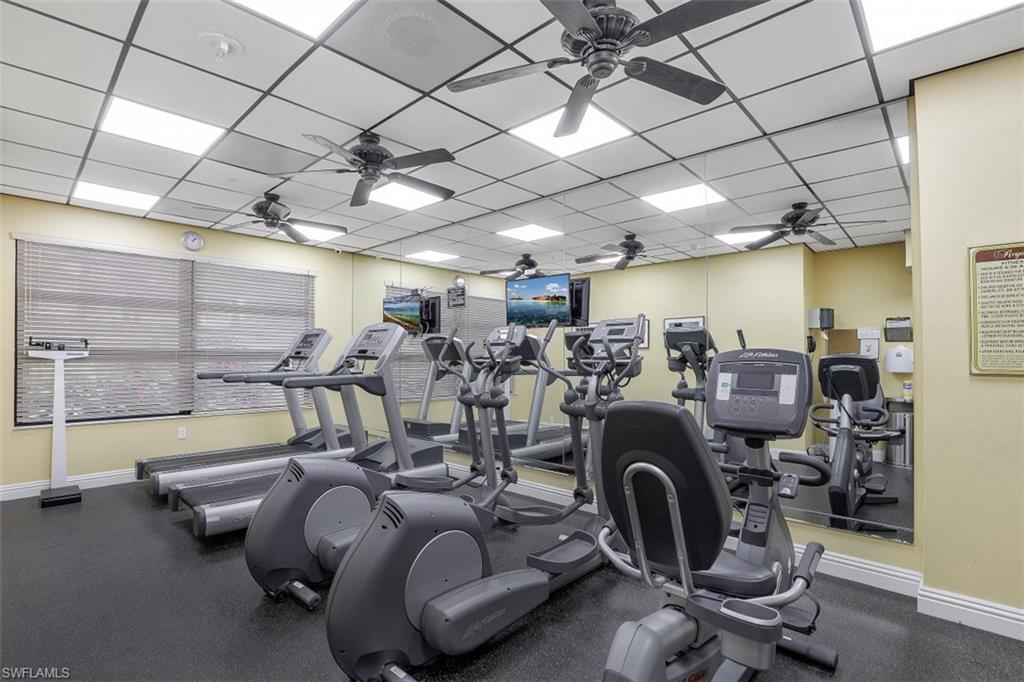 ROYAL SEAFARER - Residential