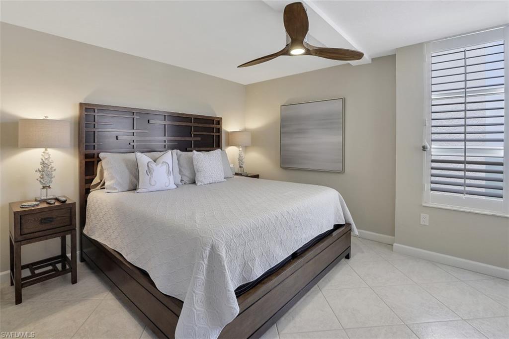 ROYAL SEAFARER - Residential