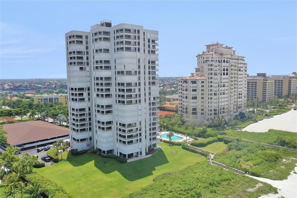 ROYAL SEAFARER - Residential