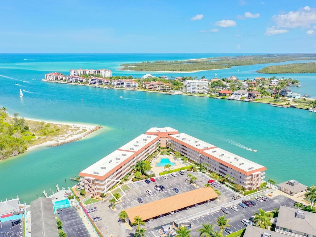 VILLE DE MARCO - Residential