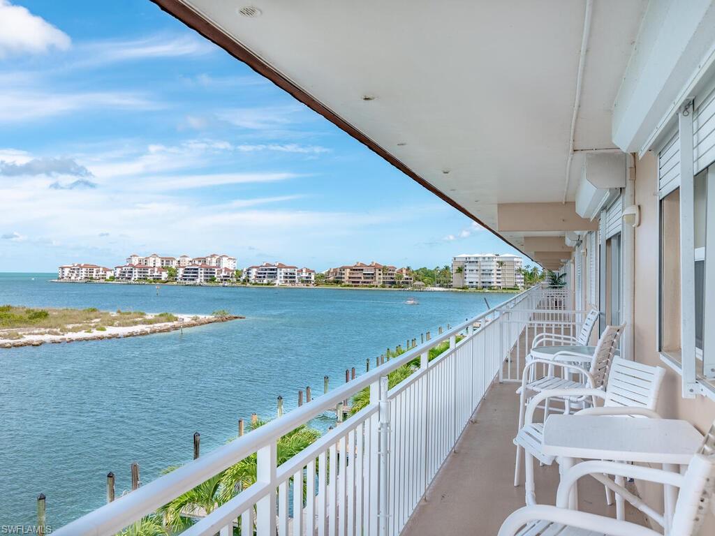 VILLE DE MARCO - Residential