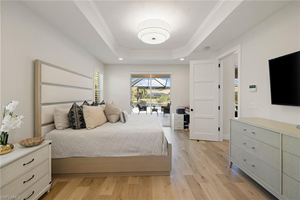 AUTUMN WOODS - Residential