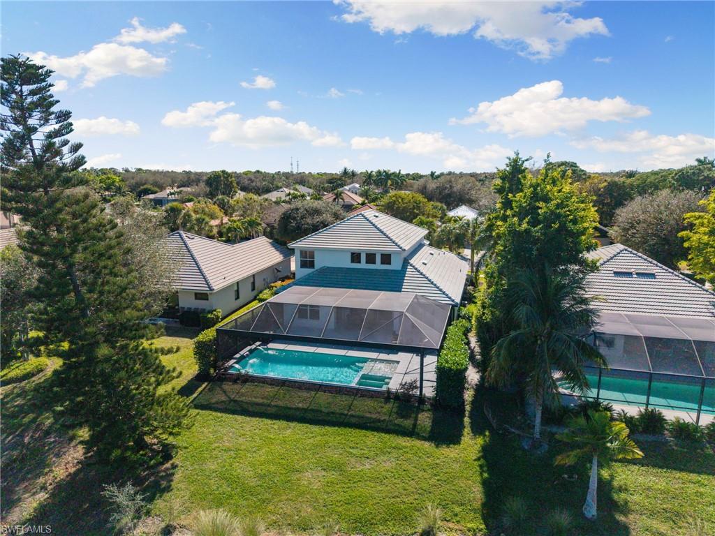 AUTUMN WOODS - Residential