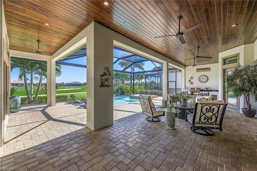 ESPLANADE - Residential