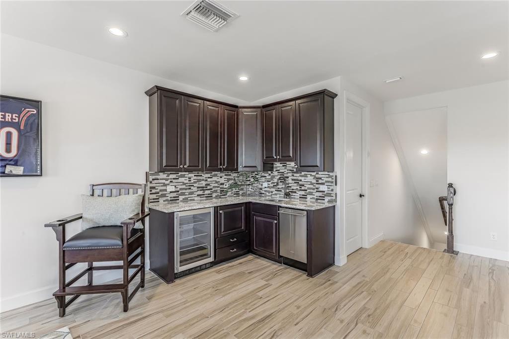 ESPLANADE - Residential