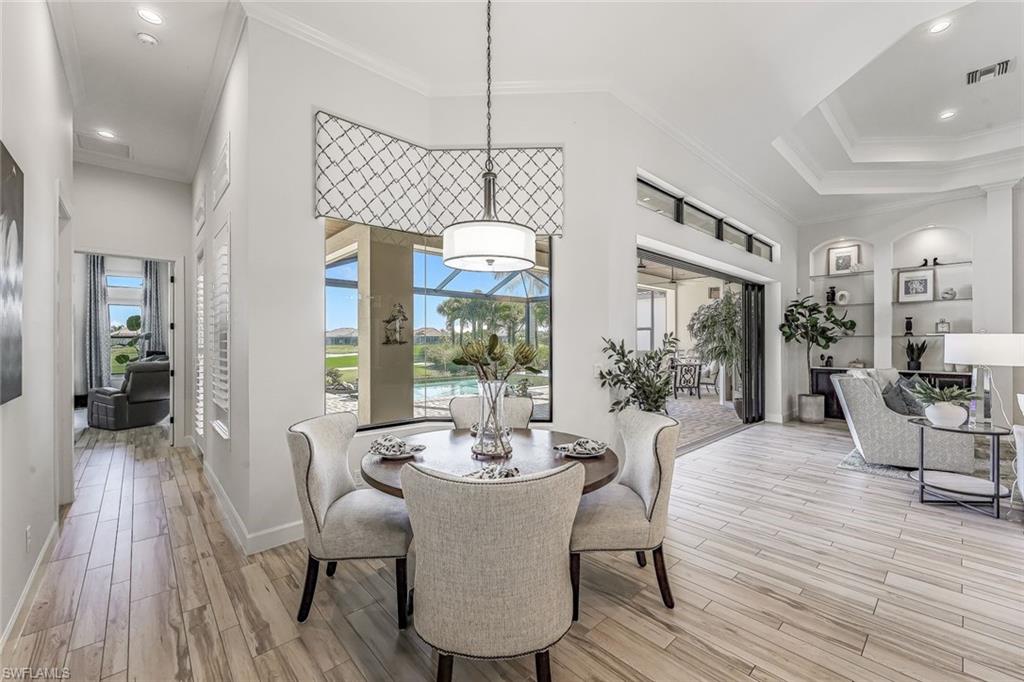 ESPLANADE - Residential