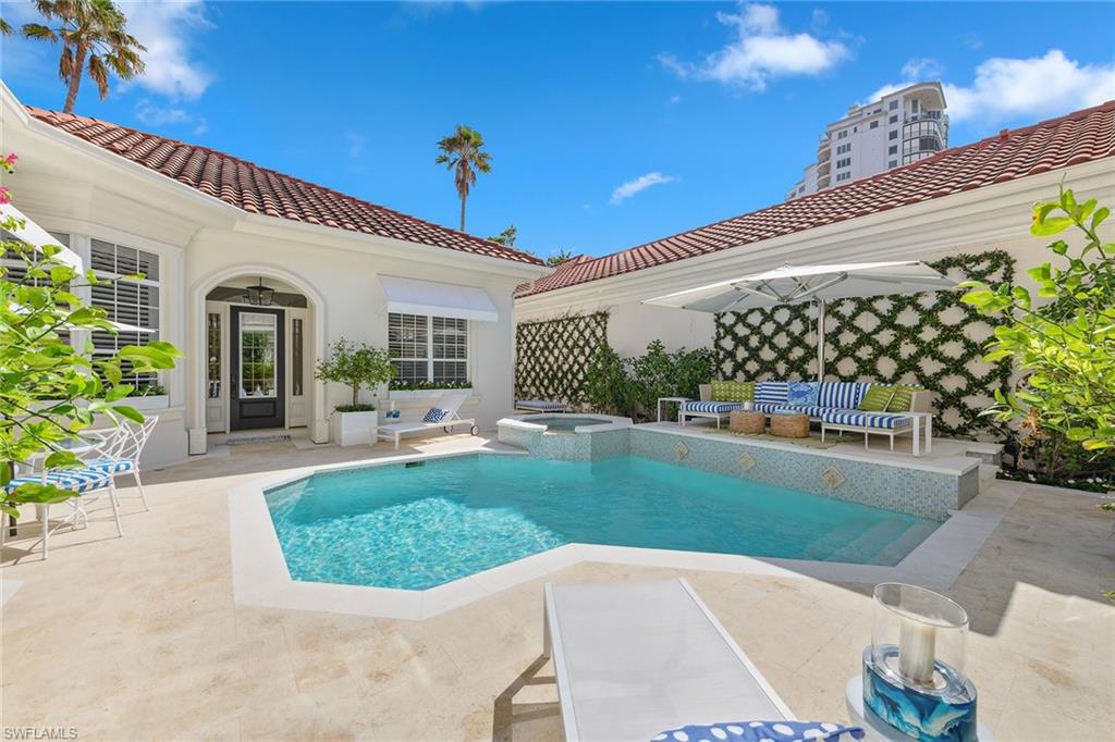 VILLA LA PALMA AT BAY COLONY - Residential