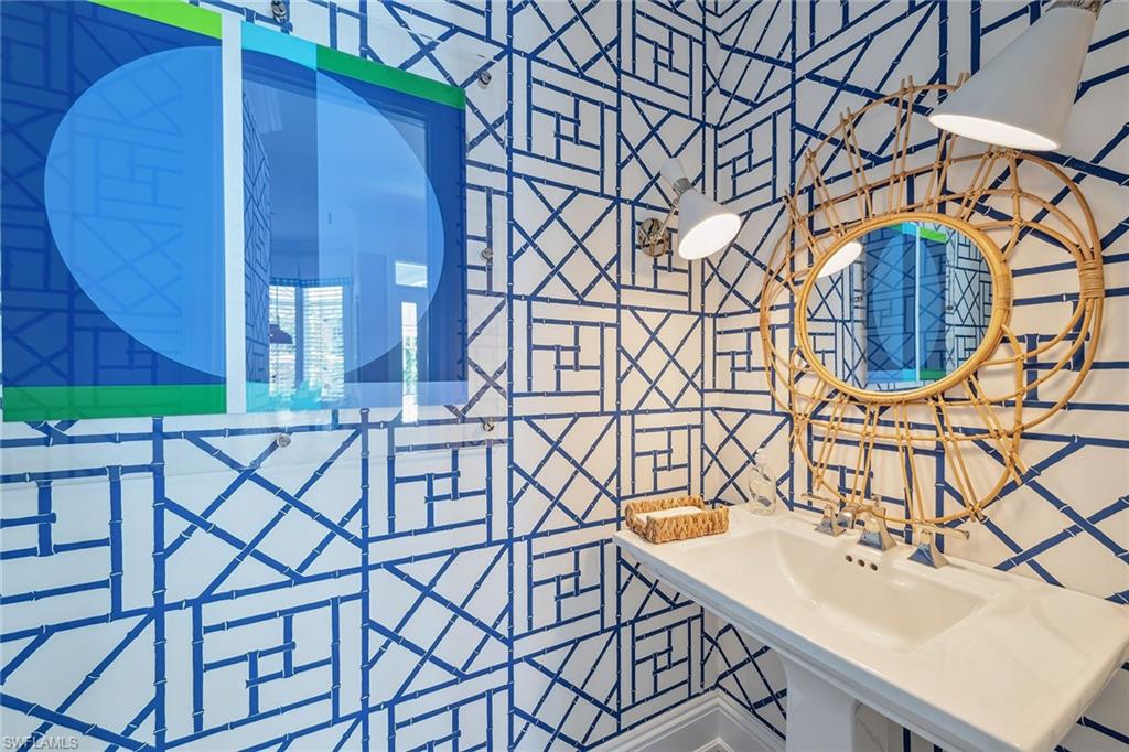 VILLA LA PALMA AT BAY COLONY - Residential