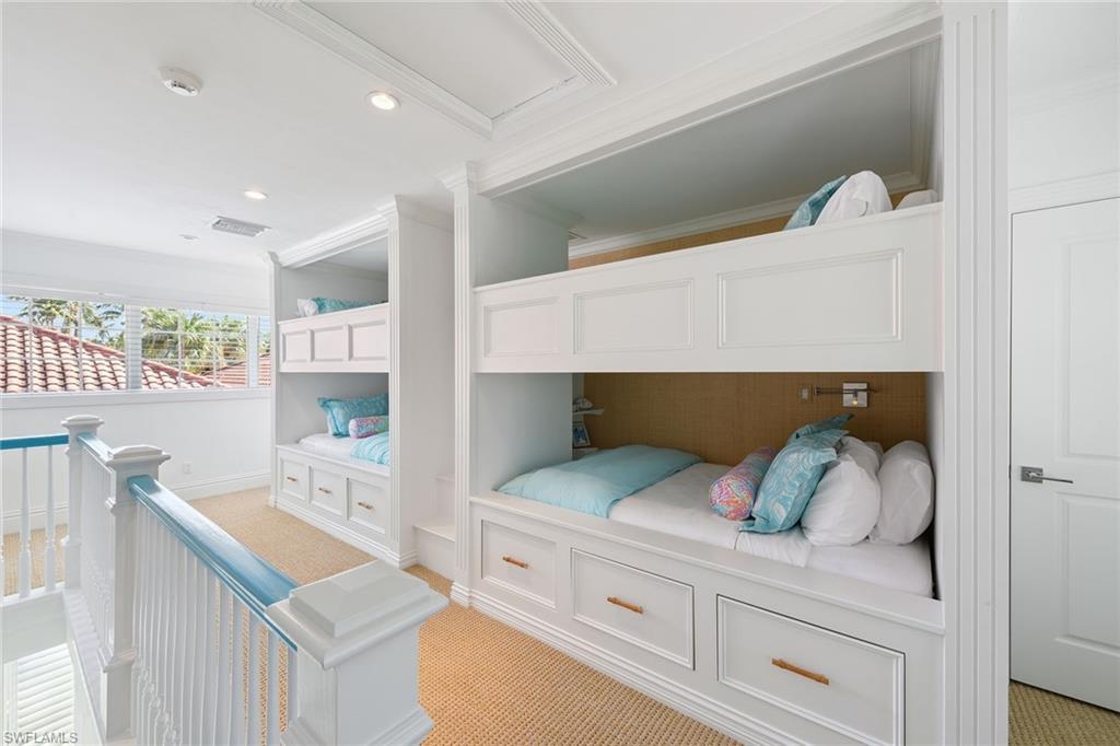 VILLA LA PALMA AT BAY COLONY - Residential