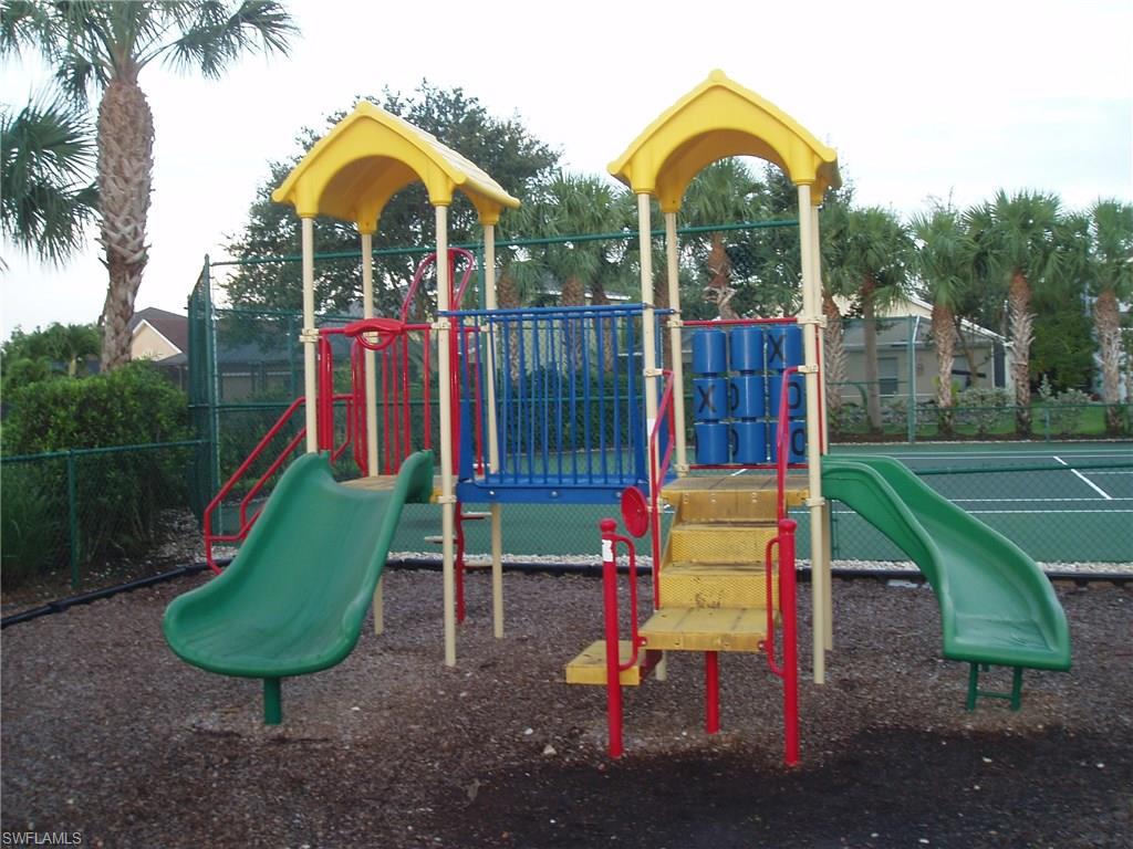 DANFORTH LAKES - Residential