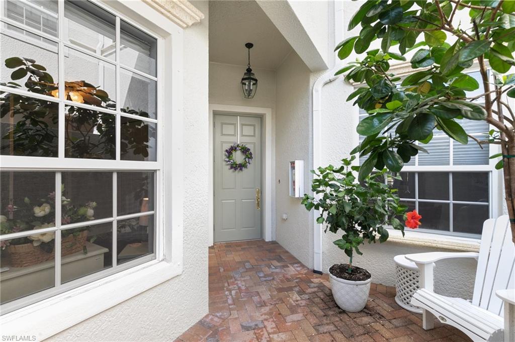 9235 Tesoro LN 4-102
