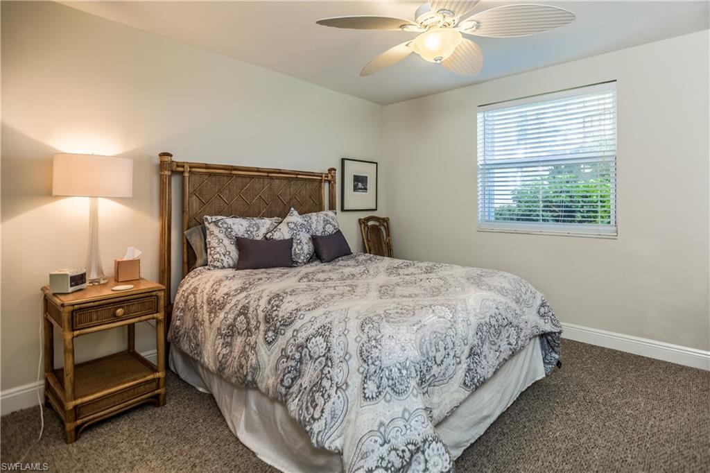 EMERALD BEACH APARTMENTS - Residential