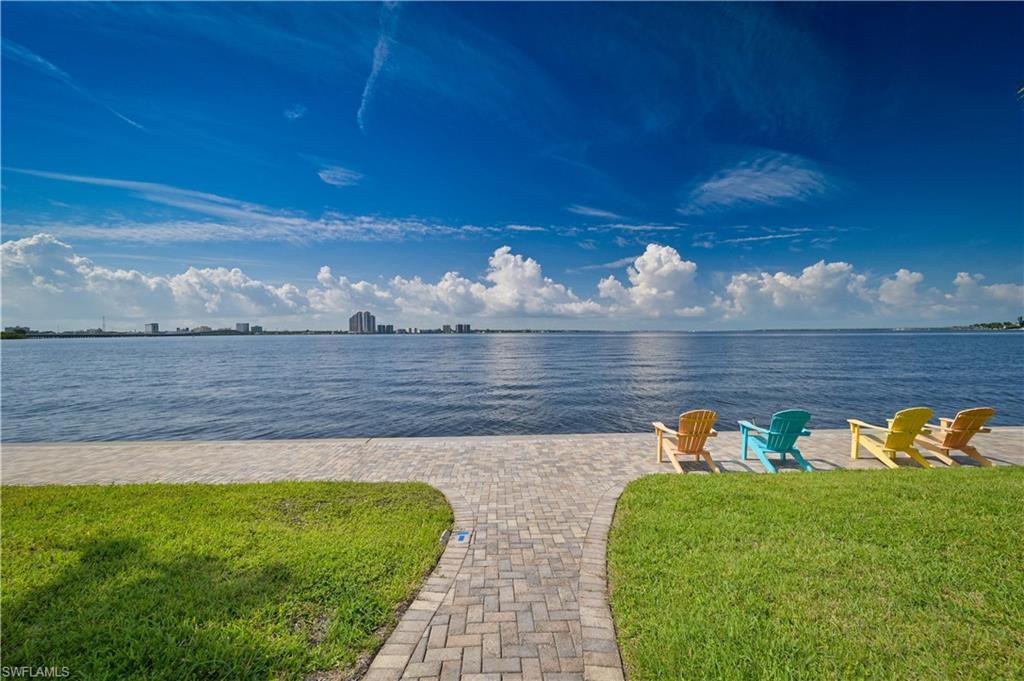 PALMS AT WATERS EDGE - Residential