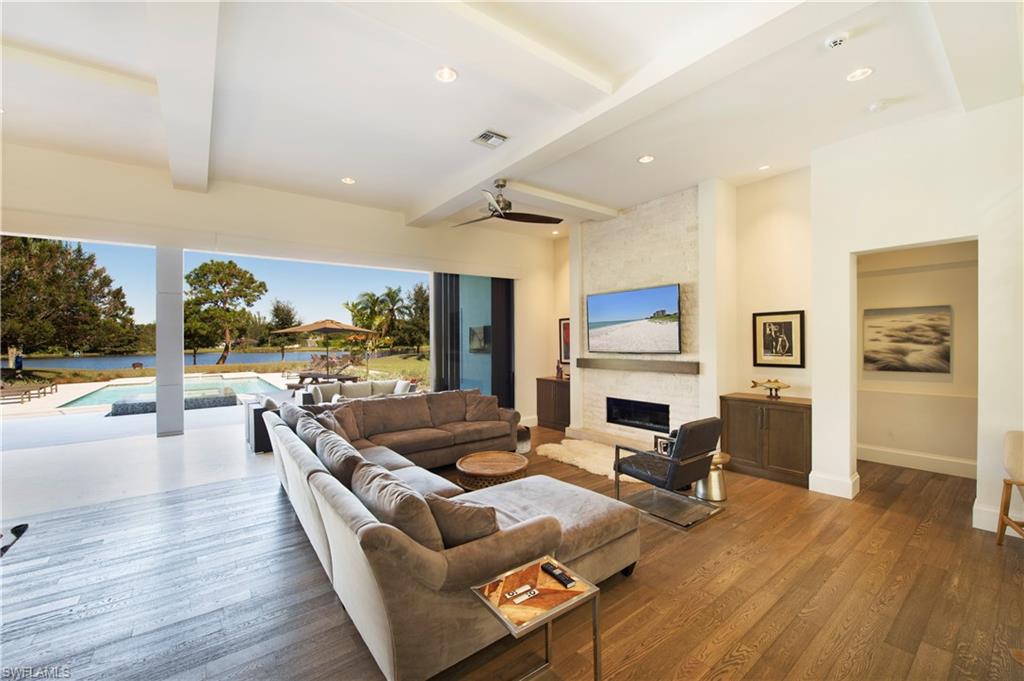 PINE RIDGE - Residential