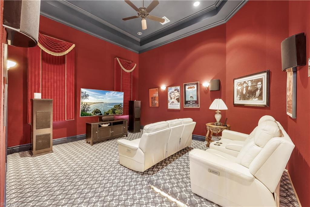 BAY WOODS - Residential