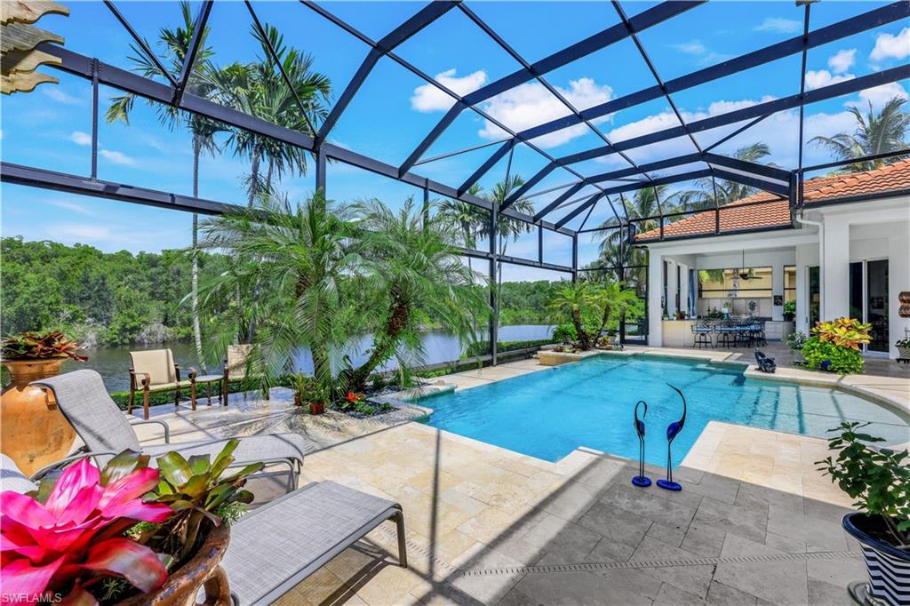 BAY WOODS - Residential