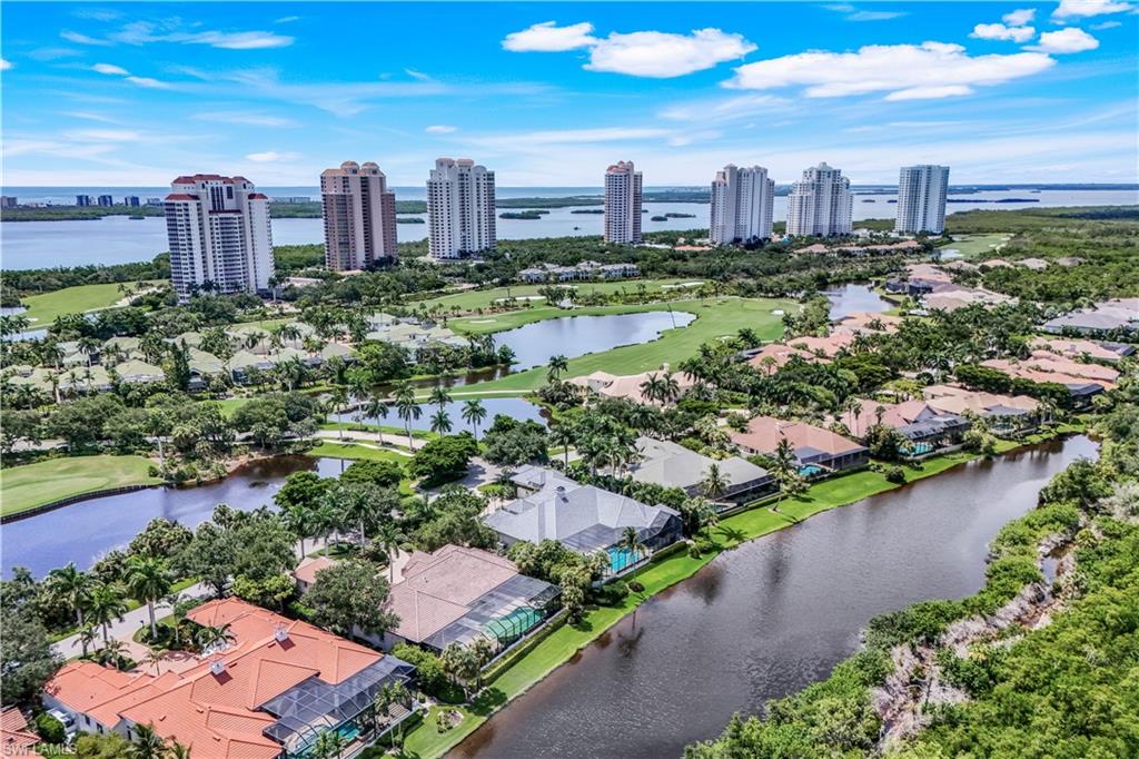 BAY WOODS - Residential