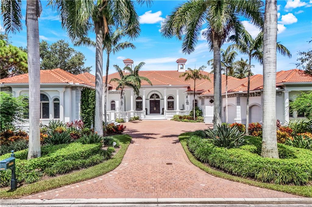 BAY WOODS - Residential