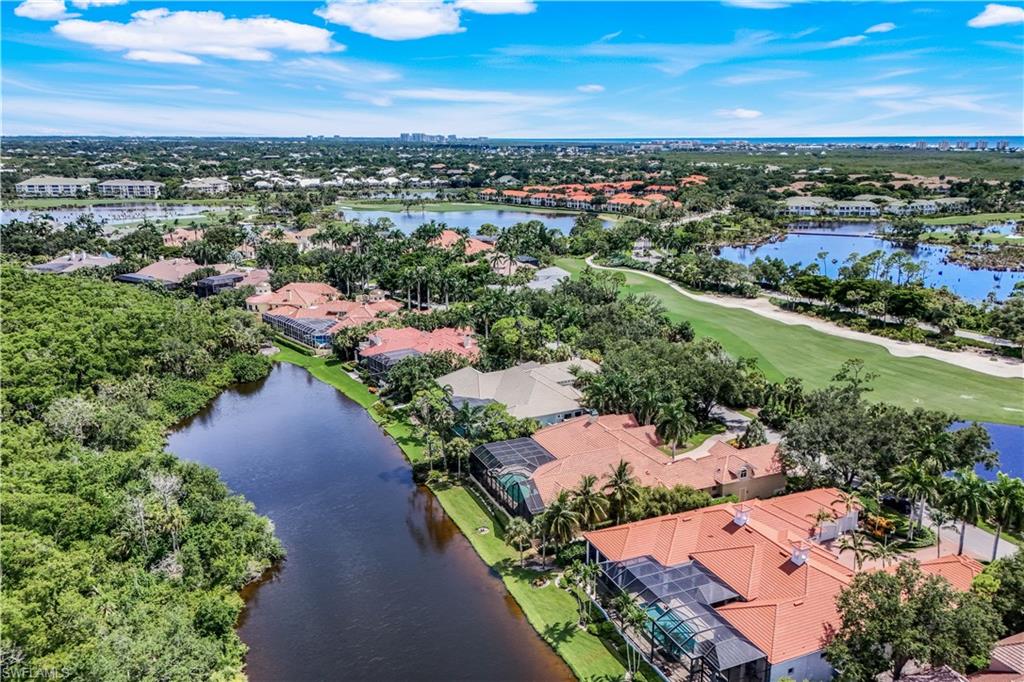 BAY WOODS - Residential