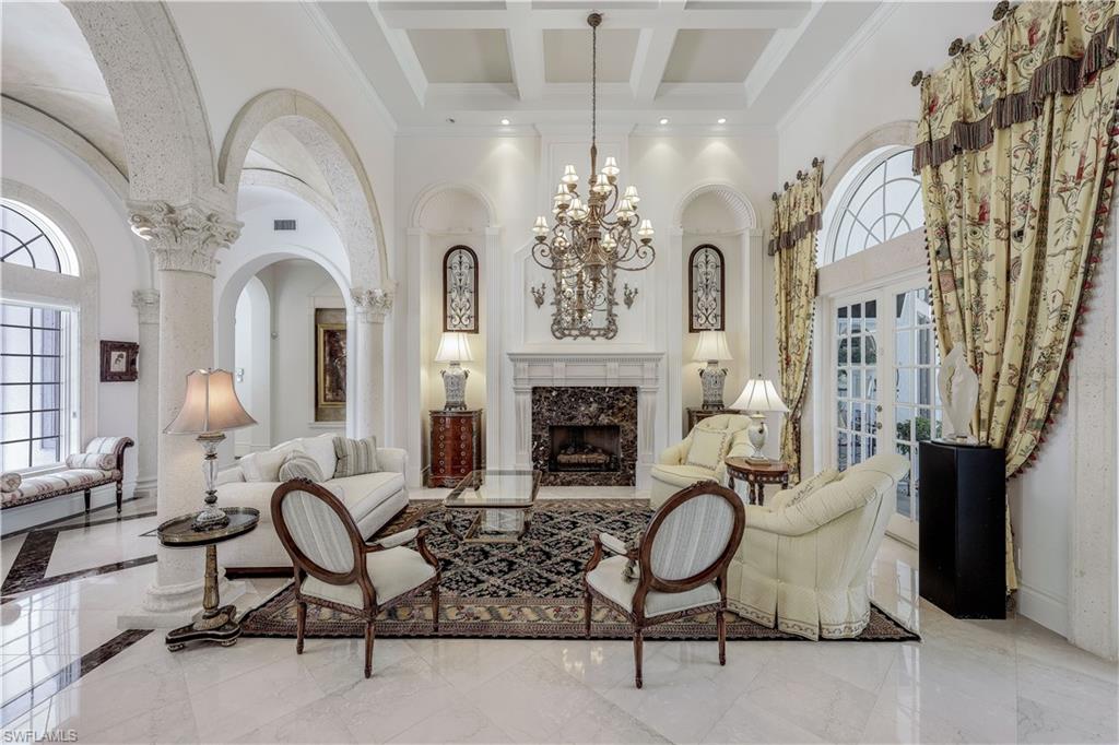 BAY WOODS - Residential