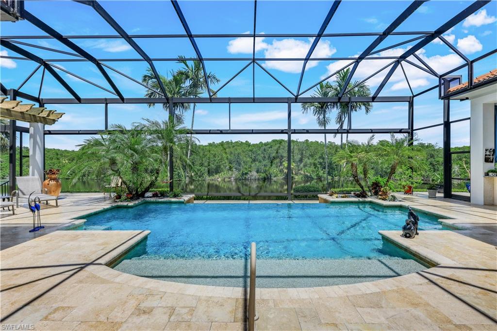 BAY WOODS - Residential