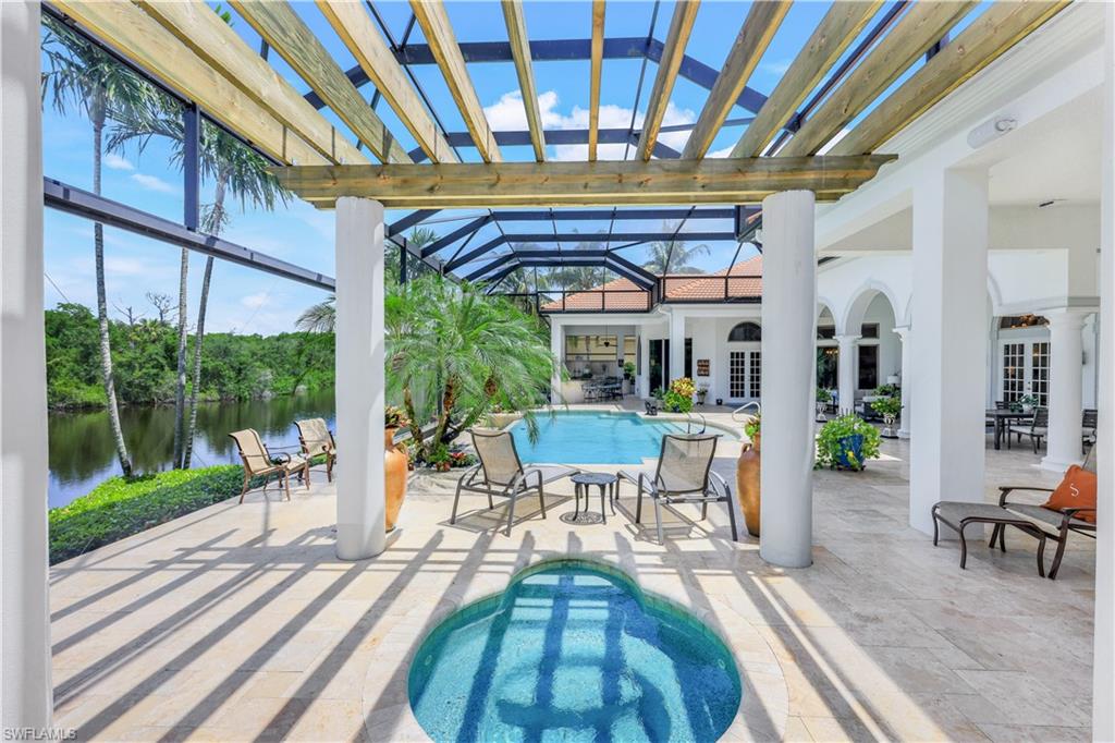 BAY WOODS - Residential