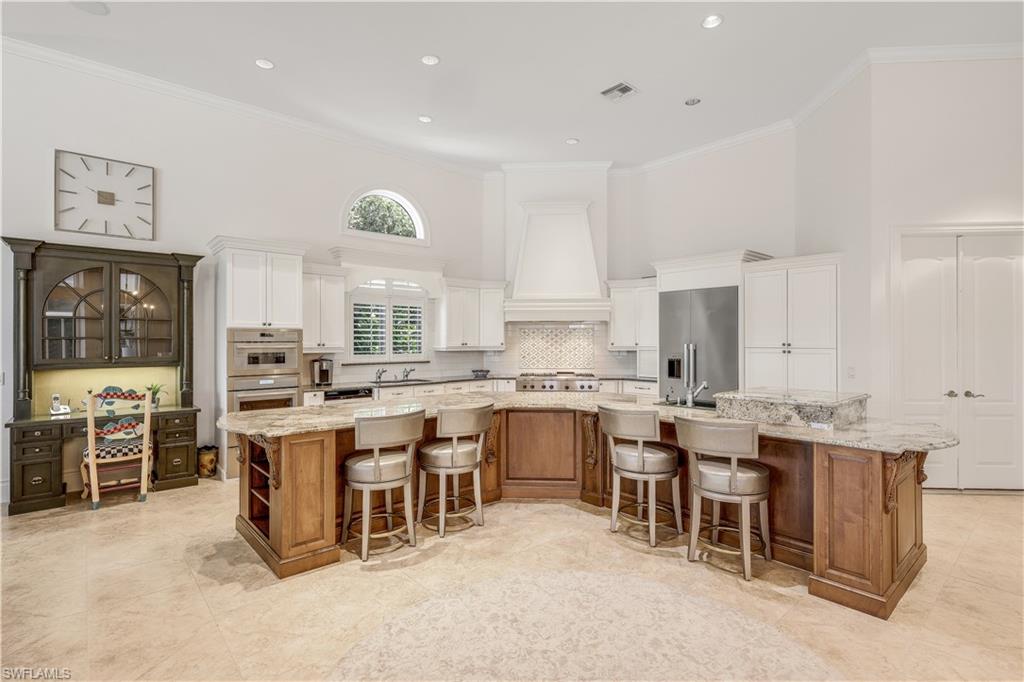 BAY WOODS - Residential