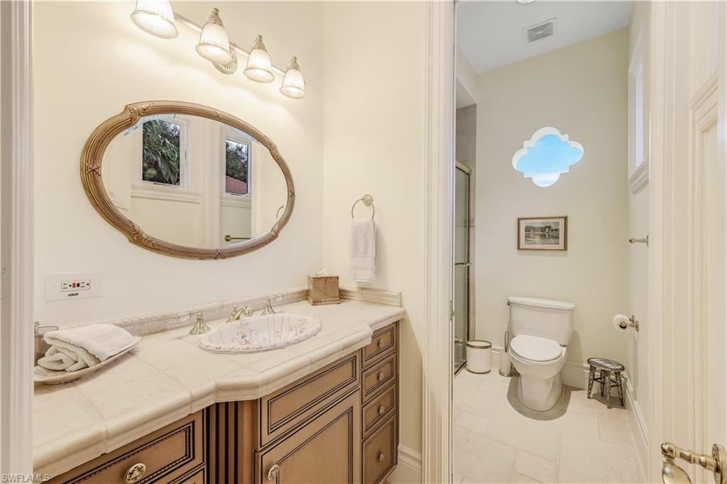 BAY WOODS - Residential