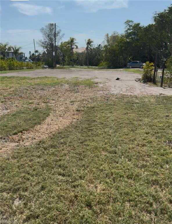 BONITA SPRINGS - Land