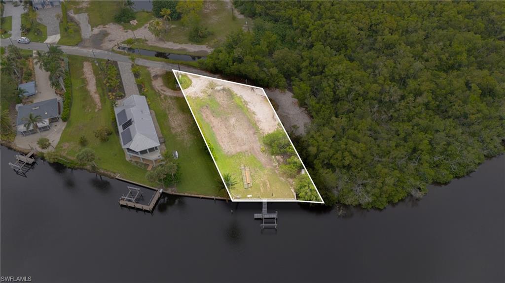 BONITA SPRINGS - Land