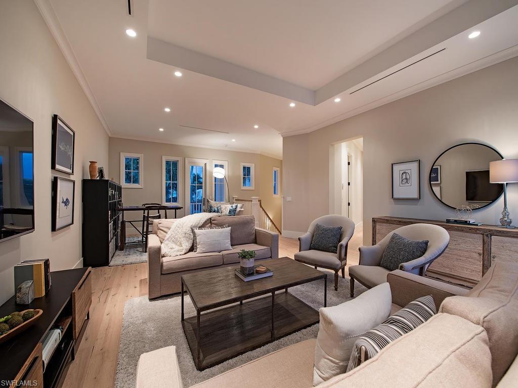 ROYAL HARBOR - Residential