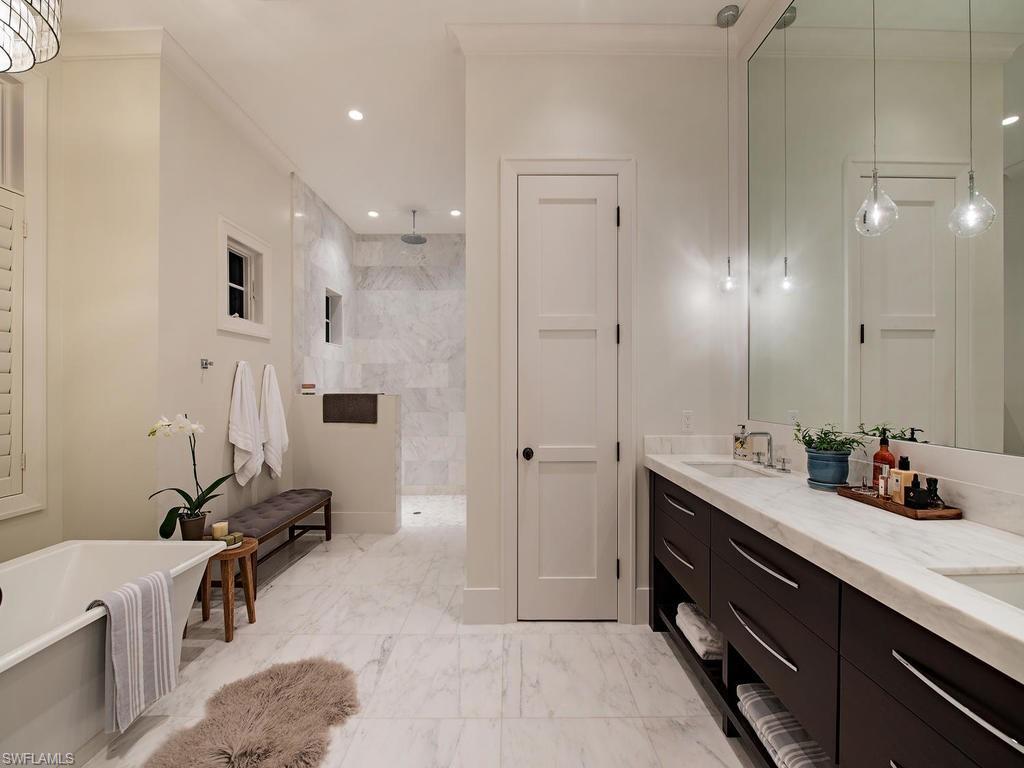 ROYAL HARBOR - Residential