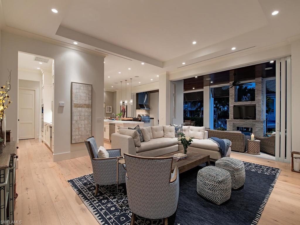 ROYAL HARBOR - Residential