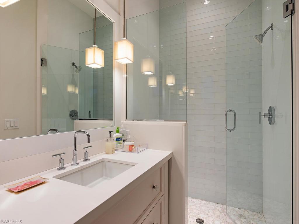 ROYAL HARBOR - Residential